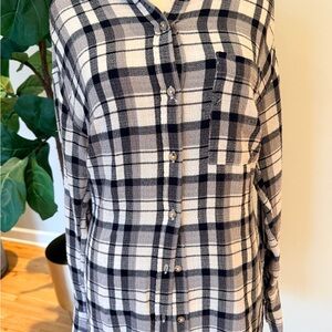 Anthropologie Plaid Button-Up Shirt